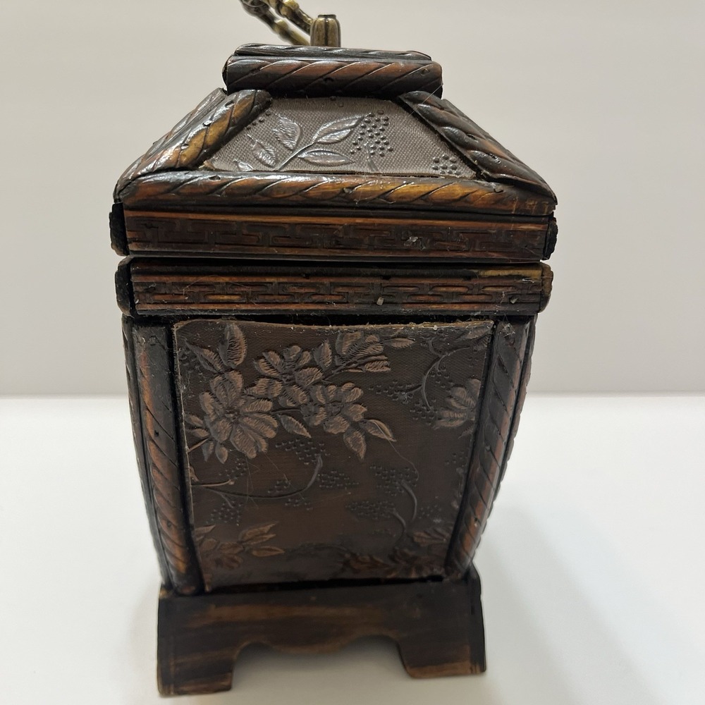 Vintage-Style Wooden Clock/Keepsake Box Hinged Lid Velvet Lined Latch Triangle - Picture 8 of 14